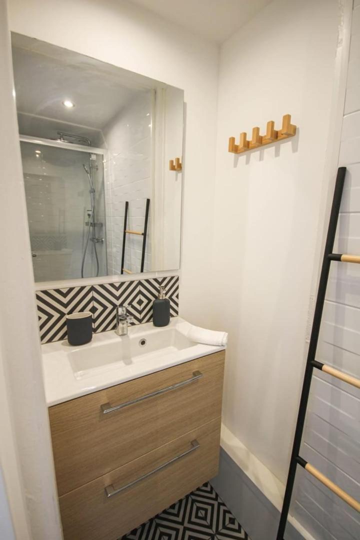 Fully-Equipped Apartment In City Center + Parking Lille Exterior foto